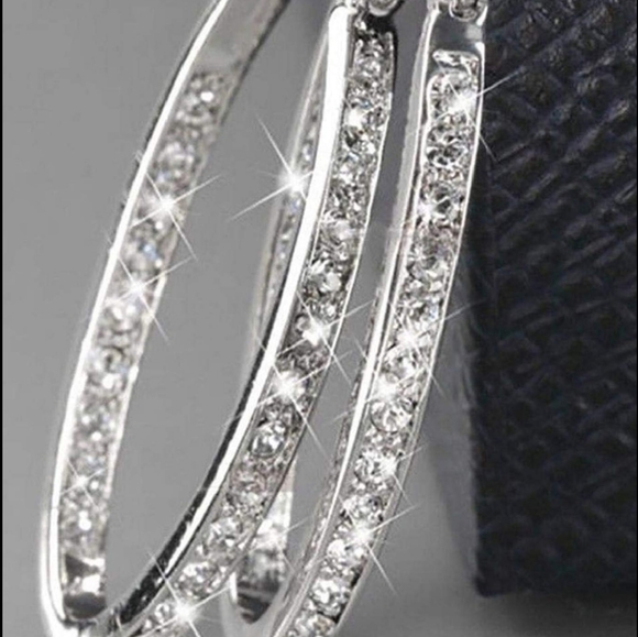 🆕️Dazzling Inlaid Rhinestone Hoop Earrings 💎 - Picture 2 of 2
